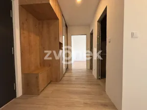 Pronájem bytu 2+1, Zlín - Malenovice, 56 m2