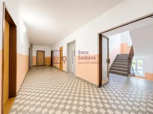 Prodej bytu 1+kk, Jindřichův Hradec - Jindřichův Hradec III, sídliště Vajgar, 28 m2