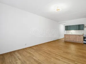 Pronájem bytu 1+kk, Strakonice - Strakonice II, Na Ohradě, 32 m2