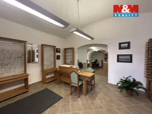 Pronájem obchodního prostoru, Úštěk - Úštěk-Vnitřní Město, Mírové náměstí, 34 m2