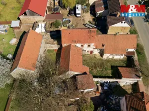 Prodej zemědělské usedlosti, Kněževes, Pražská, 90 m2