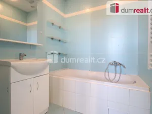 Pronájem bytu 3+1, Ostrov, Jungmannova, 76 m2