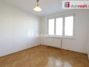 Pronájem bytu 3+1, Ostrov, Jungmannova, 76 m2