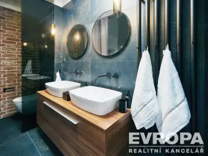 Pronájem atypického bytu, Praha - Vinohrady, Šafaříkova, 120 m2