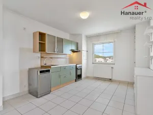 Prodej bytu 3+1, Chlumec, Stradovská, 99 m2