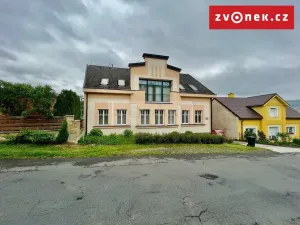 Pronájem kanceláře, Zlín, Vršava I, 460 m2