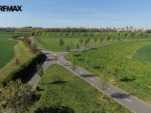 Prodej pozemku pro bydlení, Praha - Miškovice, Vrátenská, 590 m2