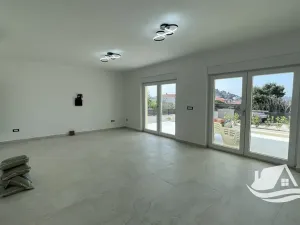 Prodej vily, Tribunj, Chorvatsko, 210 m2