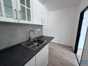 Prodej bytu 1+kk, Meziboří, B. Němcové, 35 m2