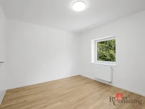 Pronájem bytu 4+1, Praha - Modřany, Barunčina, 78 m2