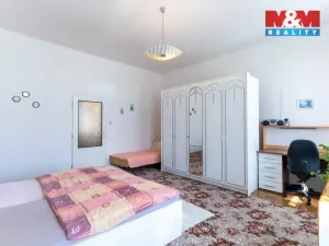 Prodej bytu 3+1, Kroměříž, Husovo náměstí, 92 m2