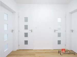 Pronájem bytu 3+1, Praha - Modřany, Urbánkova, 79 m2