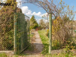 Prodej zahrady, Lom, 522 m2