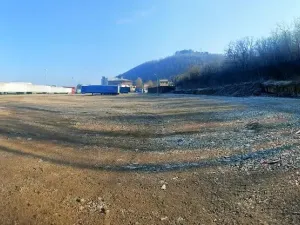 Pronájem komerčního pozemku, Králův Dvůr, Tovární, 300 m2