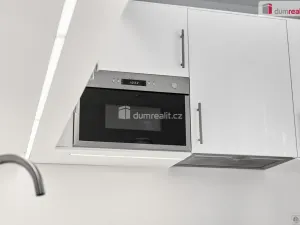 Prodej bytu 3+1, Karlovy Vary, Brigádníků, 67 m2