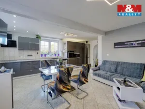 Prodej rodinného domu, Dolany, 225 m2