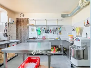 Pronájem restaurace, Kuchařovice, 8.Května, 114 m2