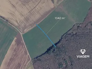 Prodej podílu pole, Dobrkovice, 838 m2