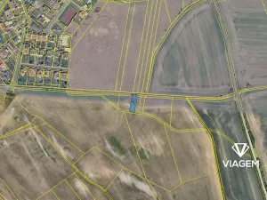 Prodej podílu pole, Hradec Králové, 306 m2