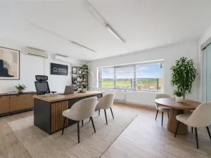 Pronájem obchodního prostoru, Sukorady, 330 m2