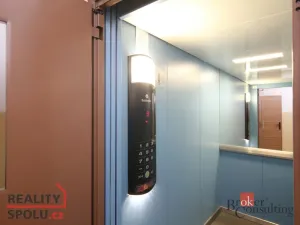 Prodej bytu 2+kk, Liberec - Liberec XIII-Nové Pavlovice, Bezová, 42 m2