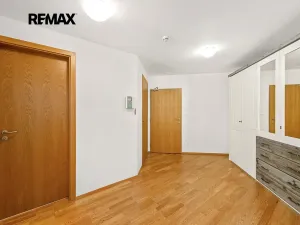 Prodej bytu 2+kk, Praha - Žižkov, Malešická, 84 m2