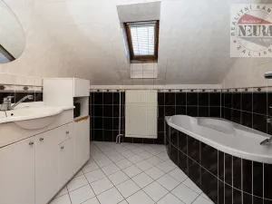 Prodej rodinného domu, Kojčice, 250 m2
