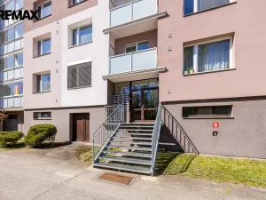 Pronájem bytu 2+kk, Hradec Králové - Nový Hradec Králové, třída Edvarda Beneše, 47 m2