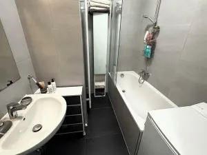 Pronájem bytu 2+kk, Praha - Vršovice, Omská, 50 m2