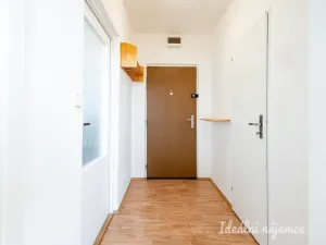 Pronájem bytu 2+kk, Praha - Troja, Olštýnská, 37 m2