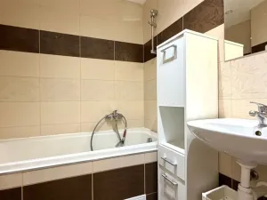 Pronájem bytu 2+kk, Cheb, Růžový kopeček, 53 m2