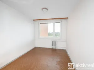 Prodej bytu 3+kk, Praha - Petrovice, Kurčatovova, 70 m2