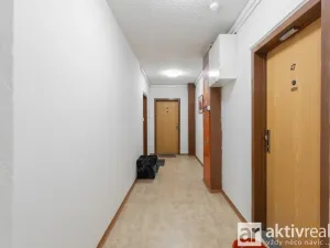 Prodej bytu 3+kk, Praha - Petrovice, Kurčatovova, 70 m2
