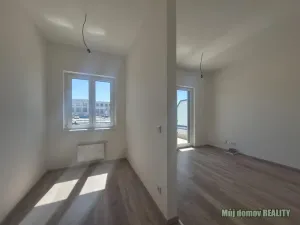 Pronájem bytu 2+kk, Praha - Hostivař, U továren, 31 m2