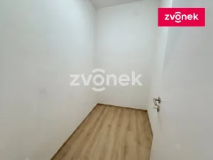 Prodej bytu 3+1, Zlín, Okružní, 82 m2