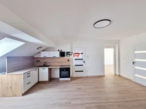 Pronájem bytu 3+kk, Šternberk, Uničovská, 65 m2