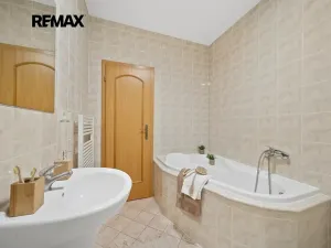 Prodej bytu 2+kk, Brno, Podbělová, 43 m2