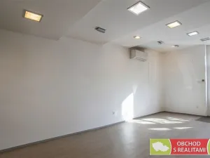 Pronájem obchodního prostoru, Říčany, 17. listopadu, 61 m2