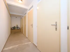 Pronájem bytu 1+kk, Praha - Smíchov, Na Březince, 32 m2