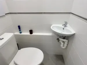 Pronájem bytu 4+1, Praha - Černý Most, Anderleho, 104 m2