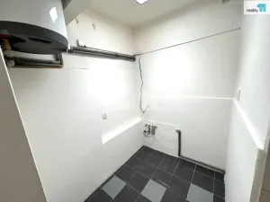 Pronájem kanceláře, Praha - Žižkov, Biskupcova, 45 m2