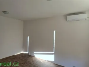 Pronájem bytu 1+1, Brno, Laštůvkova, 36 m2