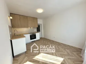 Pronájem bytu 2+1, Olomouc - Holice, Hanácká, 68 m2
