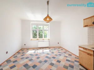 Prodej bytu 2+kk, Cheb, Vančurova, 48 m2