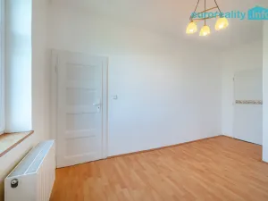Prodej bytu 2+kk, Cheb, Vančurova, 48 m2