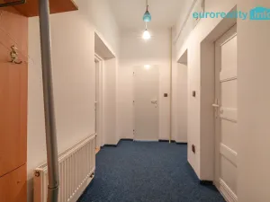 Prodej bytu 2+kk, Cheb, Vančurova, 48 m2