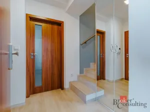 Pronájem bytu 3+1, Jihlava, Věžní, 101 m2