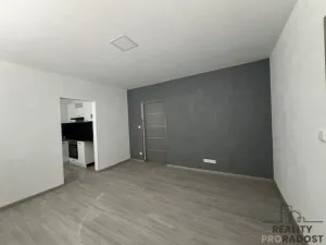 Pronájem bytu 2+1, Hodonín, Lužní, 44 m2