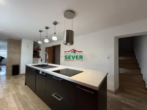 Prodej rodinného domu, Hrušovany, 208 m2