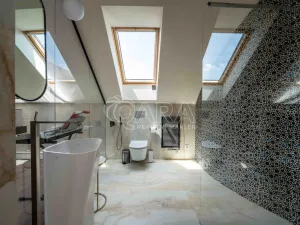 Prodej rodinného domu, Jesenice, Borová, 280 m2